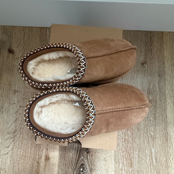 UGG Tan Suede Slip-Ons - Picture 2 of 7